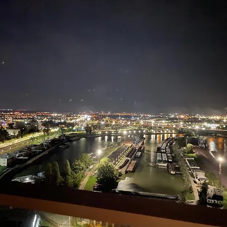 Eurovea Tower - Unikat Na Dunaji Pozsony