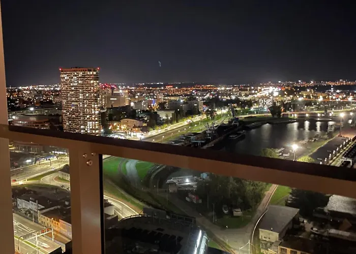 Eurovea Tower - Unikat Na Dunaji Lejlighed Bratislava