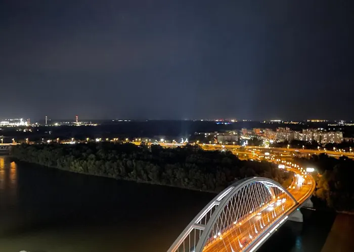 Eurovea Tower - Unikat Na Dunaji *